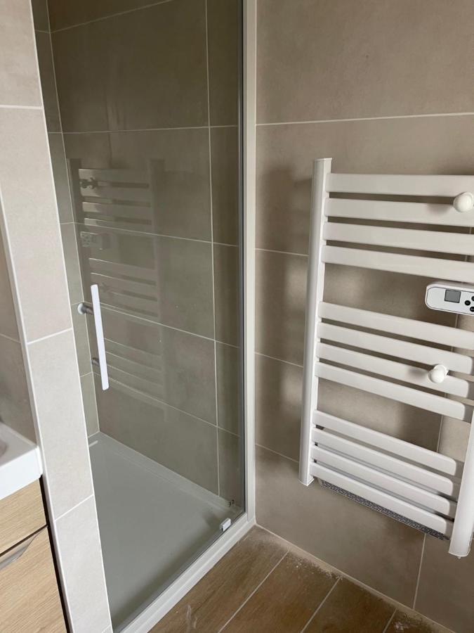 La Parenthese Balneo T2 Cosy De 40M² Avec Terrasse Lejlighed Ternay  Eksteriør billede