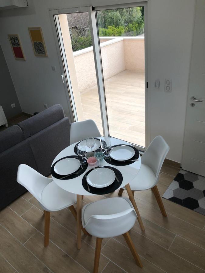 La Parenthese Balneo T2 Cosy De 40M² Avec Terrasse Lejlighed Ternay  Eksteriør billede