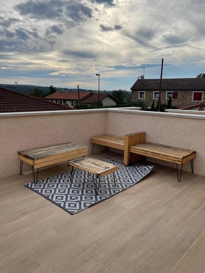 La Parenthese Balneo T2 Cosy De 40M² Avec Terrasse Lejlighed Ternay  Eksteriør billede